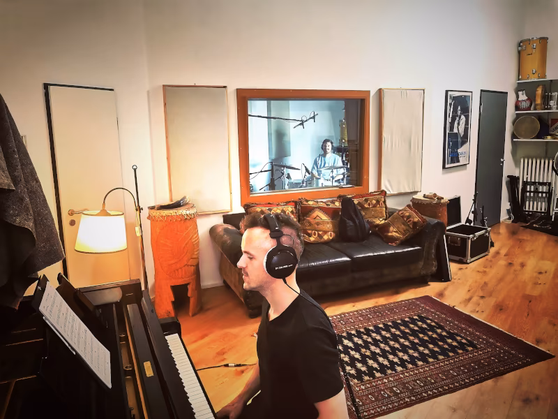 Christoph Spangenberg and Julian Külpmann recording at HMS2